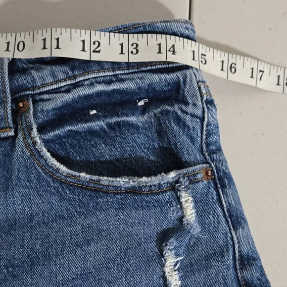 Abercrombie & Fitch The 90's Baggy Low Rise Busted Knee Women's Jeans Size 28 - Picture 10 of 14